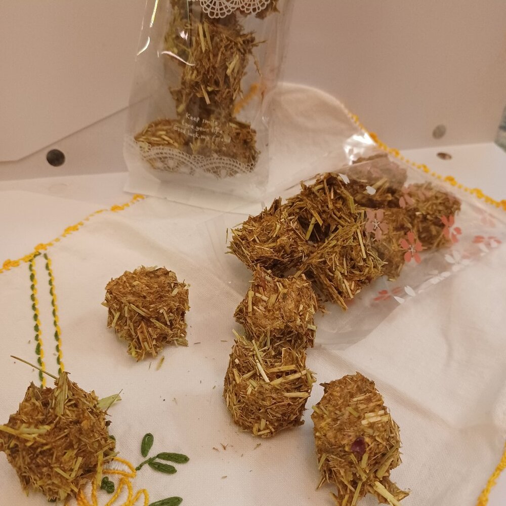 All Natural Homemade Rabbit Treats - Picture 3 of 9